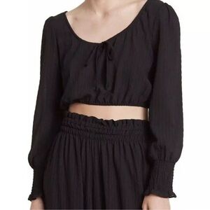 NWOT - WAYF black long sleeve crop top L